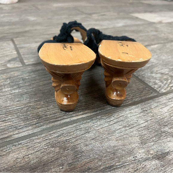 Vintage Betsy Johnson Wooden, Crocheted Heels - Picture 6 of 8